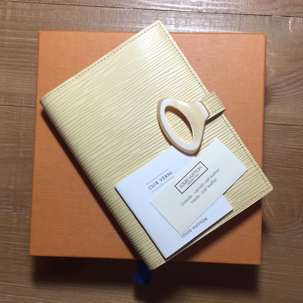 Louis Vuitton PM Agenda Epi Cuir Verni